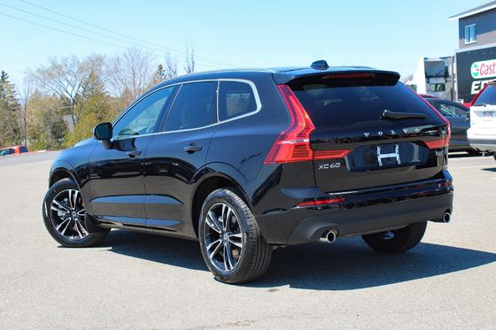 4 wielen Middelgrote Elektrische Auto's 4WD 180Km/H Max Power 184KW Volvo XC60 B5