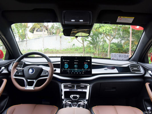 400km Middelgrote Elektrische Auto's