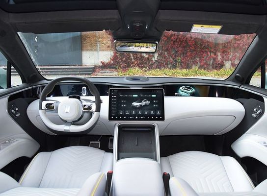 4 deuren 5 Grote Elektrische Auto's Avita 11 van Seater 555km Waaier200km/h Maximum snelheid