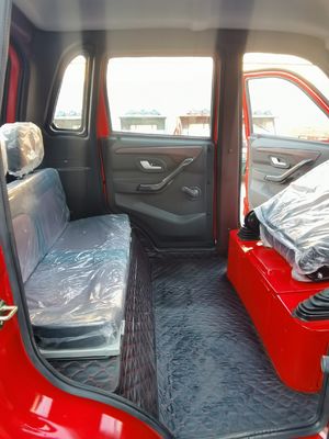 Benzine aangedreven gesloten gemotoriseerde passagiers driewieler met meerdere kleuren maximale snelheid 70 km/u