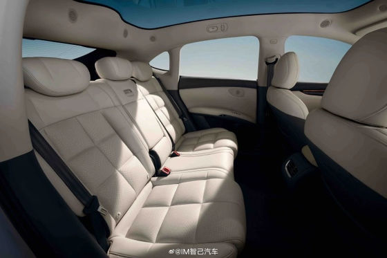 Zhiji LS6 Maximaal vermogen van 575kw Alle elektrische auto's met topsnelheid van 252kmh Elektrisch sportvoertuig