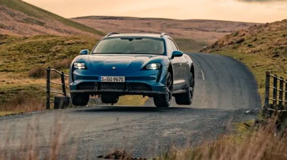 De meest complete snelle elektrische auto -Porsche Taycan cross Turismo maximale snelheid 220km/h Nieuwe energie auto