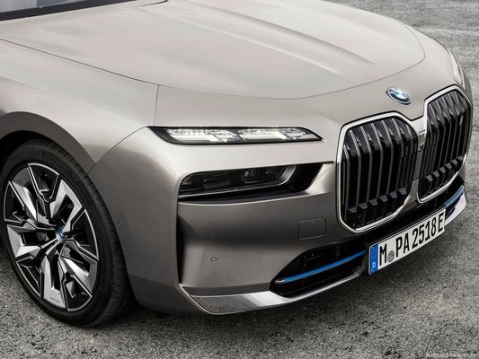 Nieuw energievoertuig voor BMW i7 2023 xDrive60L luxe Sport autostoeltjes voor volwassenen elektrische voertuigen