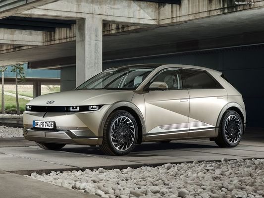 Nieuwe familie van volledig elektrische auto's van Hyundai Ioniq5 Charming, futuristisch ontwerp met 430 km bereik