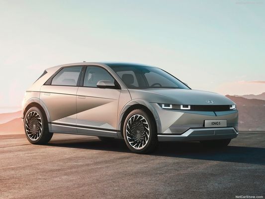 Nieuwe familie van volledig elektrische auto's van Hyundai Ioniq5 Charming, futuristisch ontwerp met 430 km bereik