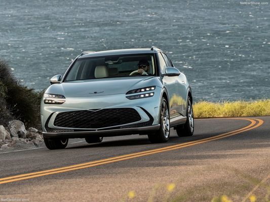 Genesis GV60 Upmarket All Electric Family Car Met 76.4kwh Battery 350Nm Of Torque Boost & Drift Model