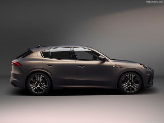 Zuivere elektrische nieuwe energie auto met 450 bereik en maximale snelheid 325km/h bij Maserati Gran Turismo Folgore