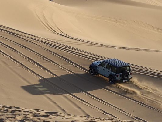 Alle terreinvoertuigen Jeep Wrangler Rubicon 4xe EV elektrische auto's