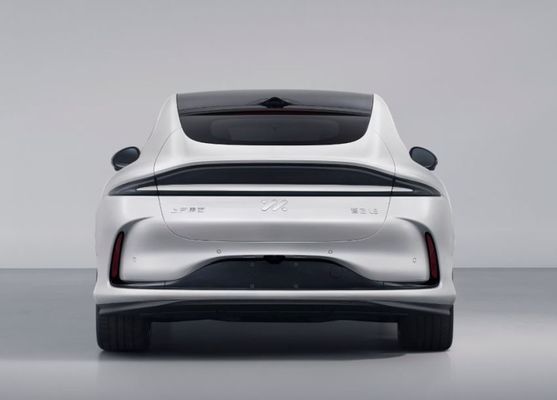 Pre-sale Zhiji L6 Pure Electric 4door Sedan Motor Power 216kw Met Een Half Spoke Steeling Wheel Nieuwe energie auto