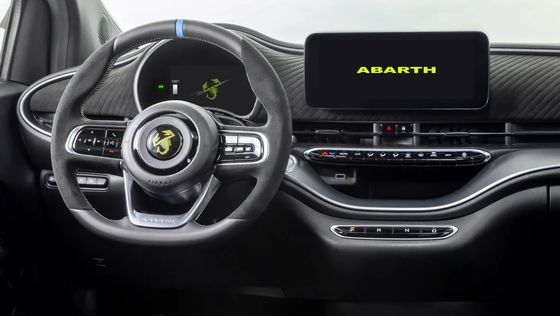 Leuke en sportieve Abarth 500e Hot Hatchback elektrische auto zo leuk als benzine 152P.S motorkracht