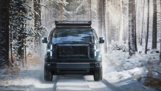 Een speciaal gebouwde trcuk Canoo pick-up met een bed van 8 voet met ruim opslagruimte