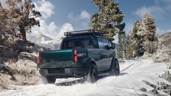 Een speciaal gebouwde trcuk Canoo pick-up met een bed van 8 voet met ruim opslagruimte