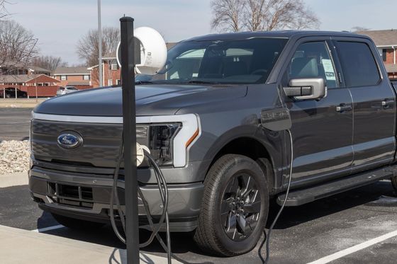 elektrische auto Ford F-150 Lighting puur elektrische pick-up met groot bereik en enorme opslagruimte