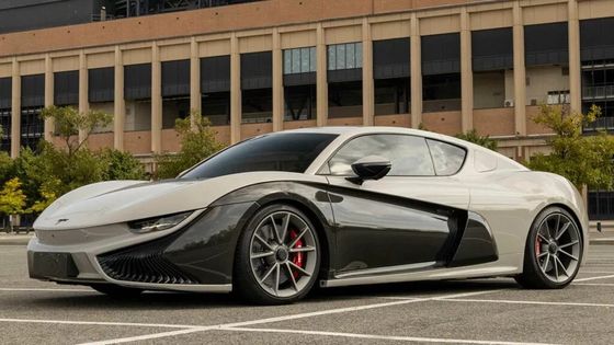 2024 Mullen GT Pure Electric Sport Car met 380km bereik 4.2s 0-100km/h Versnelling