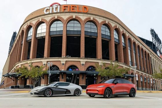 2024 Mullen GT Pure Electric Sport Car met 380km bereik 4.2s 0-100km/h Versnelling