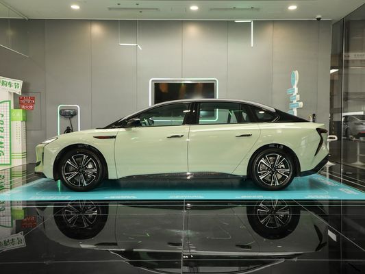 2024 Pure Electric Hongqi EH7 elektrische auto met een bereik van 820 km