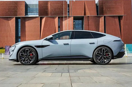 Puur elektrisch voertuig AVATR 12 Elektrische auto met een bereik van 700 km