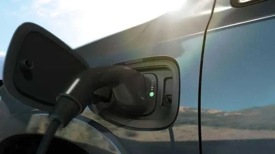 Alle elektrische ram 1500 REV met uitzonderlijke kenmerken in het slepen, een bereik van 350 mijl bij 168kwh batterij.