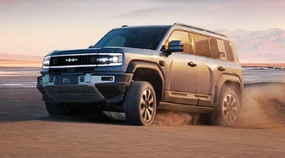 Nieuwe elektrische vierwielaandrijving PHEV Byd Formule Leopard 5 met maximaal vermogen van 505 kW en maximaal koppel van 760 N · m.