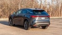 Luxe crossover SUV 2024 Lexus RX 450h+ PHEV met 37 mijl elektrisch bereik
