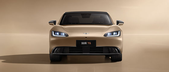 2024 Pure Electric Vehicle YuanHang Y6 Sedan Met een bereik van 660 km