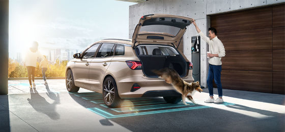 NEDC501Km rijbereik Roewe Ei5 MPV zuiver elektrische voertuigen Topsnelheid 185km/h 8.3sec 0-100km/h Versnelling