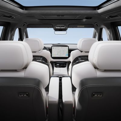 Zeekr 009 Pure Electric Luxury MPV herdefinieert uw verwachtingen van MPVS 140kwh batterij 822km CLTC bereik 0-100km/h in 4.5s