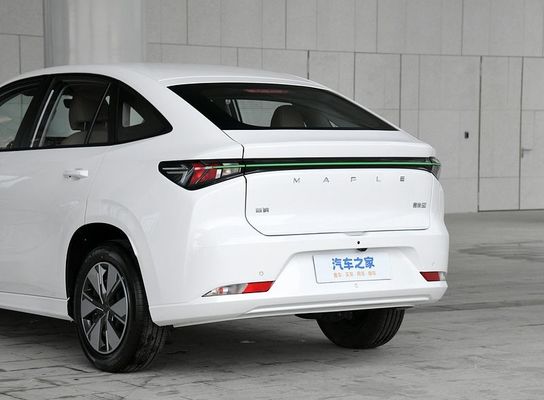 Geely Cao Cao 60 EV met uitwisselbare batterijen en een bereik van 415 km & 150 km/h snel opladen