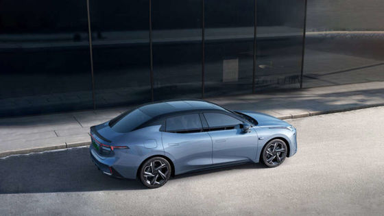 Krachtige nieuwe hybride auto LYNK&CO 07 EM-P met 163 pk en 255 Nm van het koppel en 160 kW motorkracht & 3 snelheid DHT versnellingsbak