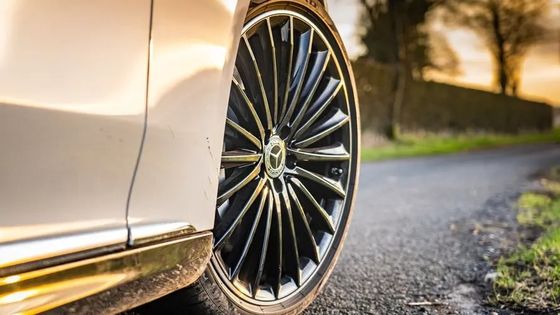 De meest aantrekkelijke waarde elektrische voertuig Mercedes-Benz EQE 300 Sedan 525km bereik 180kw/245P.s vermogen w 210kmh topsnelheid