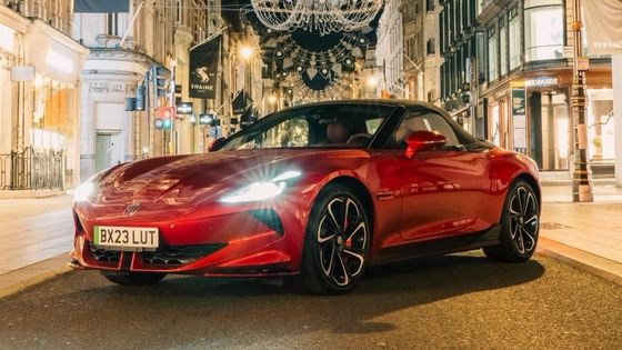 MG Cyberster Trophy Alle elektrische sportwagen Een gezonde 335 pk en 350 lb ft van het koppel, 336 mijl bereik Onder 77kwh batterij