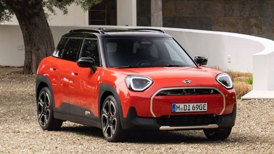 Alle nieuwe volledig elektrische MINI Aceman SE 54,2kwh batterij met een krachtige 215hp & 330N.m motor 7.1s Versnelling van 0-100km/h