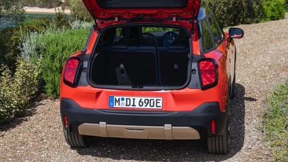 Alle nieuwe volledig elektrische MINI Aceman SE 54,2kwh batterij met een krachtige 215hp & 330N.m motor 7.1s Versnelling van 0-100km/h