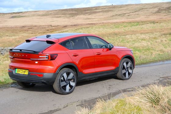 Allround EV Volvo EC40 Ultimate Twin Motor met WLTP 326Miles 4.7sec versnelling van 0-62mph 408 pk motor paardenkracht