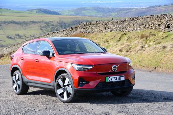 Allround EV Volvo EC40 Ultimate Twin Motor met WLTP 326Miles 4.7sec versnelling van 0-62mph 408 pk motor paardenkracht