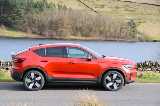 Allround EV Volvo EC40 Ultimate Twin Motor met WLTP 326Miles 4.7sec versnelling van 0-62mph 408 pk motor paardenkracht