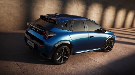 De eerste elektrische auto van Lancia Ypsilon met een motor van 154 pk en 260 Nm.