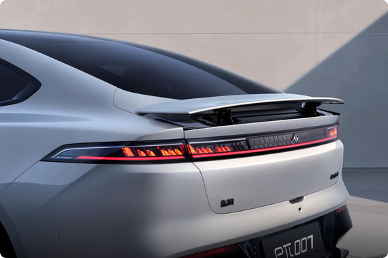 2024 krachtige Dongfeng Eπ 007 200Pro EREV 200km CLTC 160kw motorkracht 310N.m koppel met 7,2s 0-100km/h versnelling