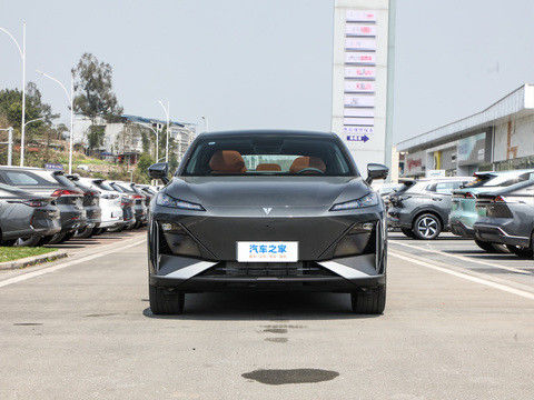 Nieuwste HUAWEI System DEEPAL S07 2024 EREV met 121 km CLTC0.5h Snel opladen Tijd 175kW Maximaal vermogen 320N.m Koppel