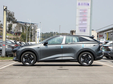 Nieuwste HUAWEI System DEEPAL S07 2024 EREV met 121 km CLTC0.5h Snel opladen Tijd 175kW Maximaal vermogen 320N.m Koppel