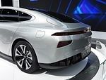 Intelligent Limousine Electric Car Xpeng P7 Nedc 2WD 4WD 480 586 670 706km Range