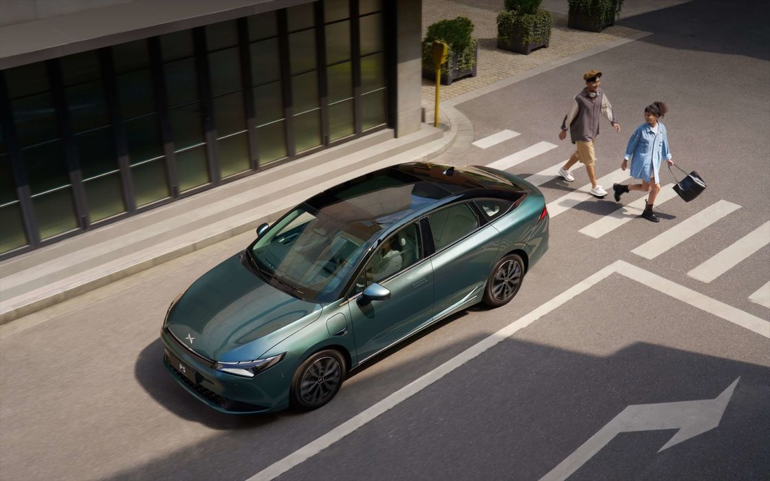 2024 Xpeng P5 Elektrisch voertuig EV Elektrische auto Lang bereik 480km 155KW Kracht 170km/h