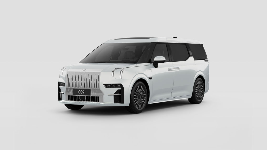 Zeekr 009 Pure Electric Luxury MPV herdefinieert uw verwachtingen van MPVS 140kwh batterij 822km CLTC bereik 0-100km/h in 4.5s