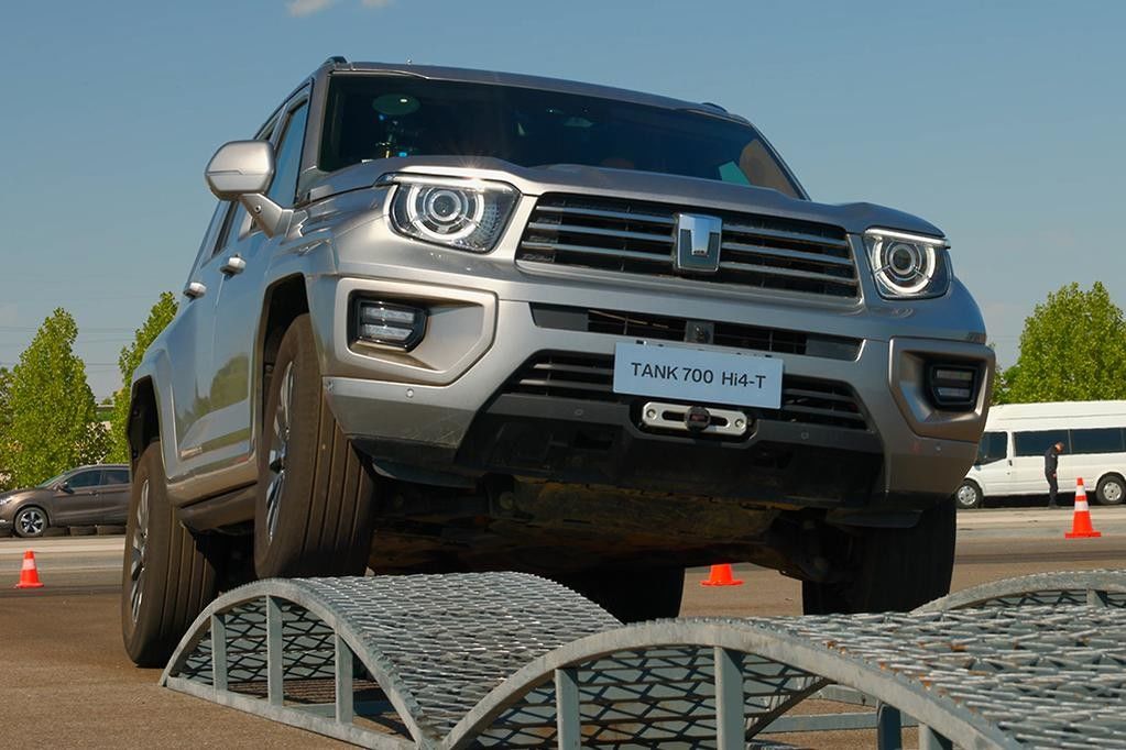 GWM TANK Luxe Offroad SUV PHEV AWD Drivetrain 190km/h Topsnelheid Met 3.0t 360Ps V6 Motor & 0.4h Fast Charging Time